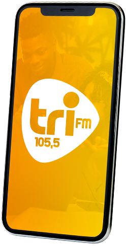 Logo Oficial do Tri FM dentro de um celular